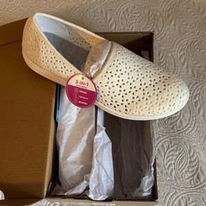 Clark’s Cloudsteppers white Perforated Slip-On Shoes